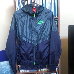 Nike Windrunner / Running  Hooded  Navy Blue and Green Jacket Sz M